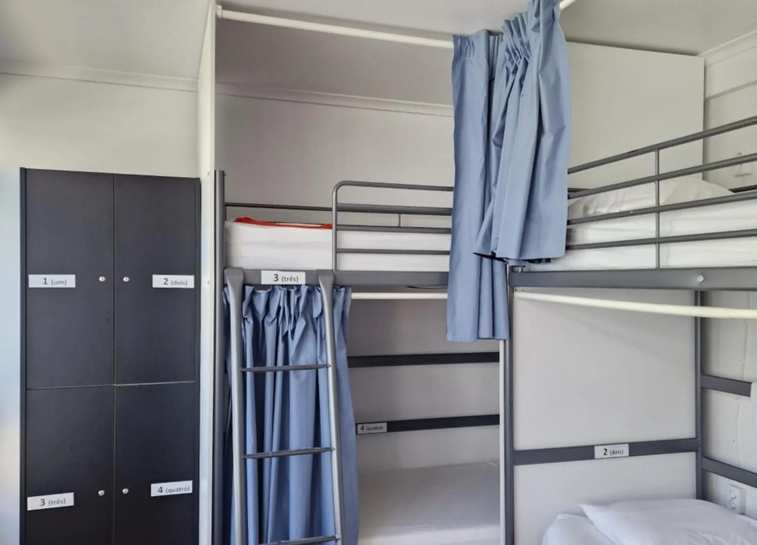 Castilho 63 Hostel & Suites Lisboa 0*,  Portugal