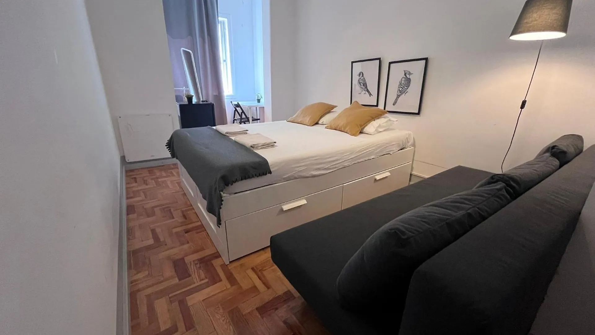 Castilho 63 Hostel & Suites Lisboa 0*,  Portugal