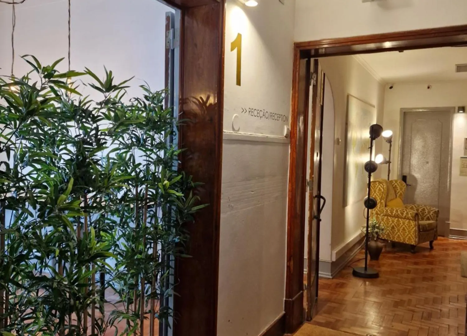 Castilho 63 Hostel & Suites Lisboa 0*,